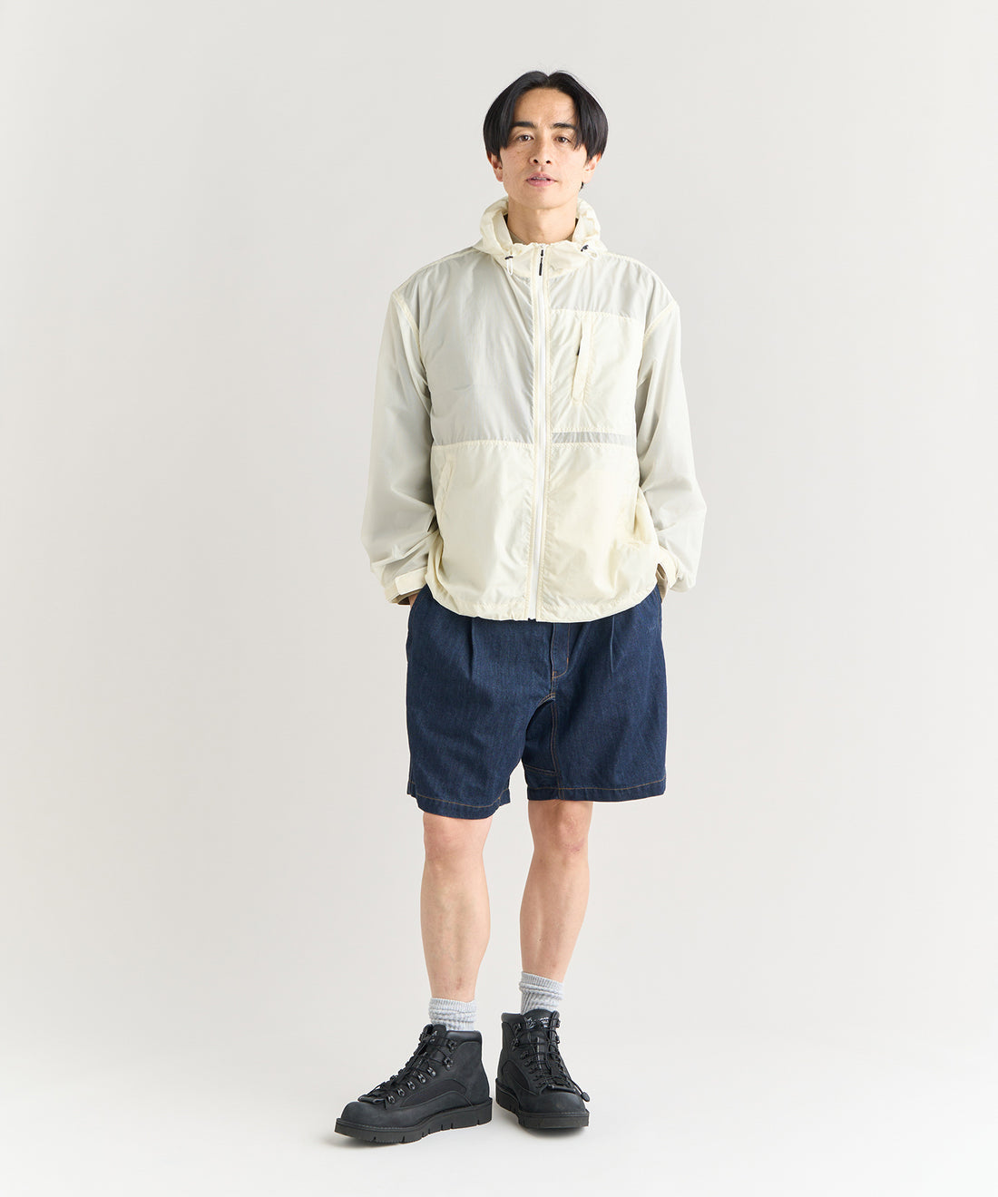 NANGA SHEER JACKET / 輕量撥水透氣外套