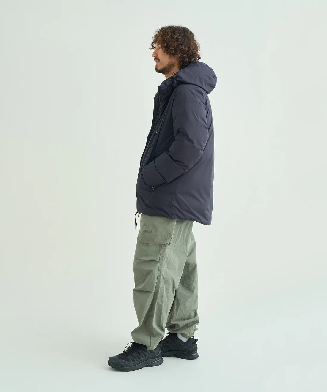 NANGA / MOUNTAIN BASE 混合結構羽絨外套