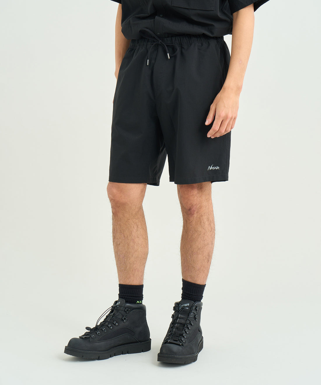 NANGA DotAir® COMFY SHORTS / 高機能透氣 DotAir® 輕量機能短褲