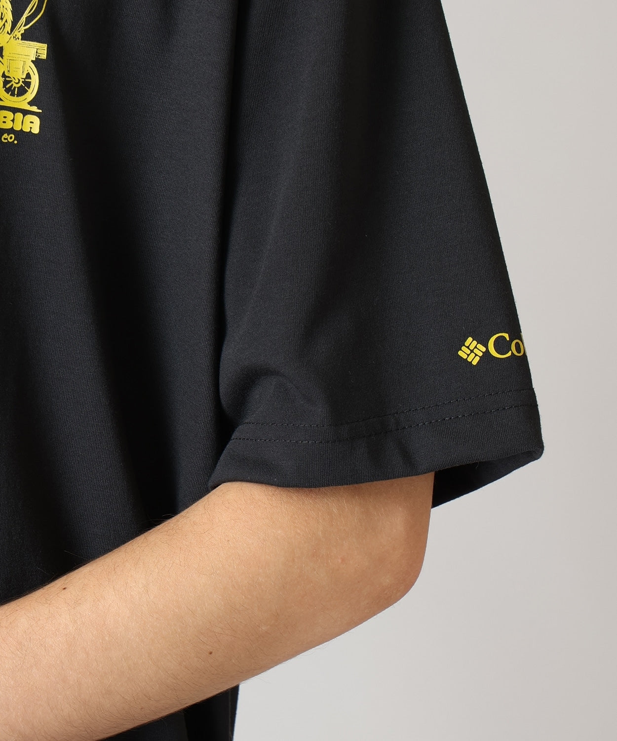 COLUMBIA Cedar Trail™ Back Graphic Tee / 雪人插畫 短袖T恤