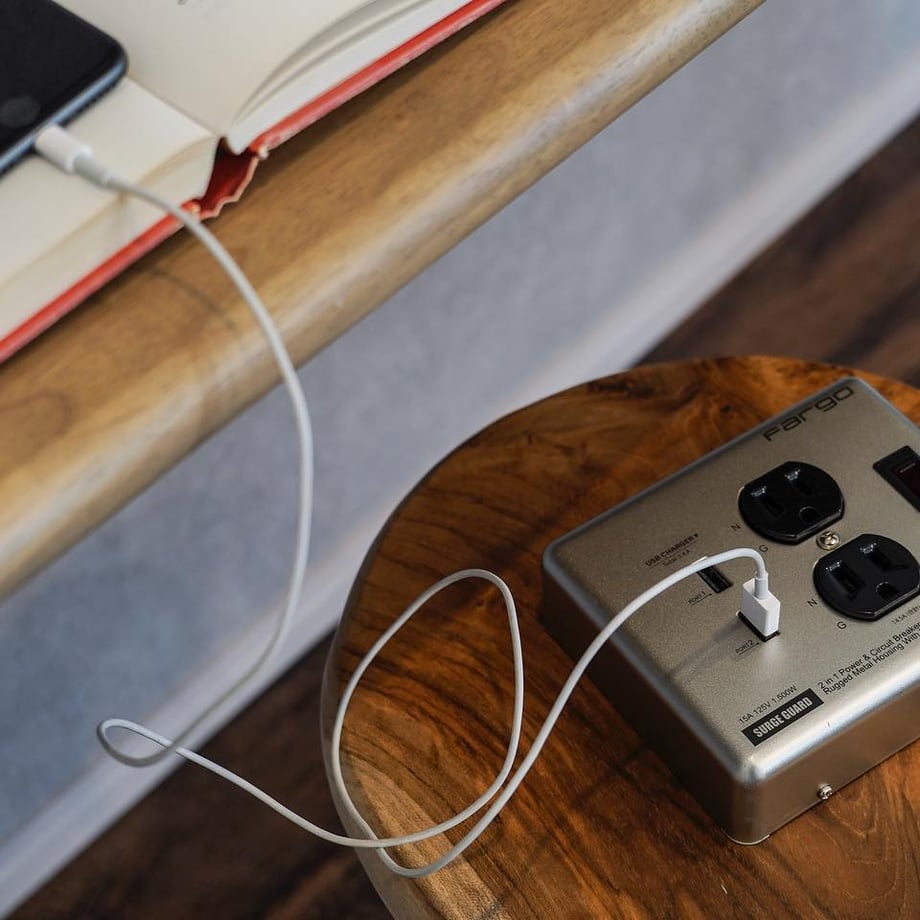 FARGO STEEL TAP AC 4口 / 延長線