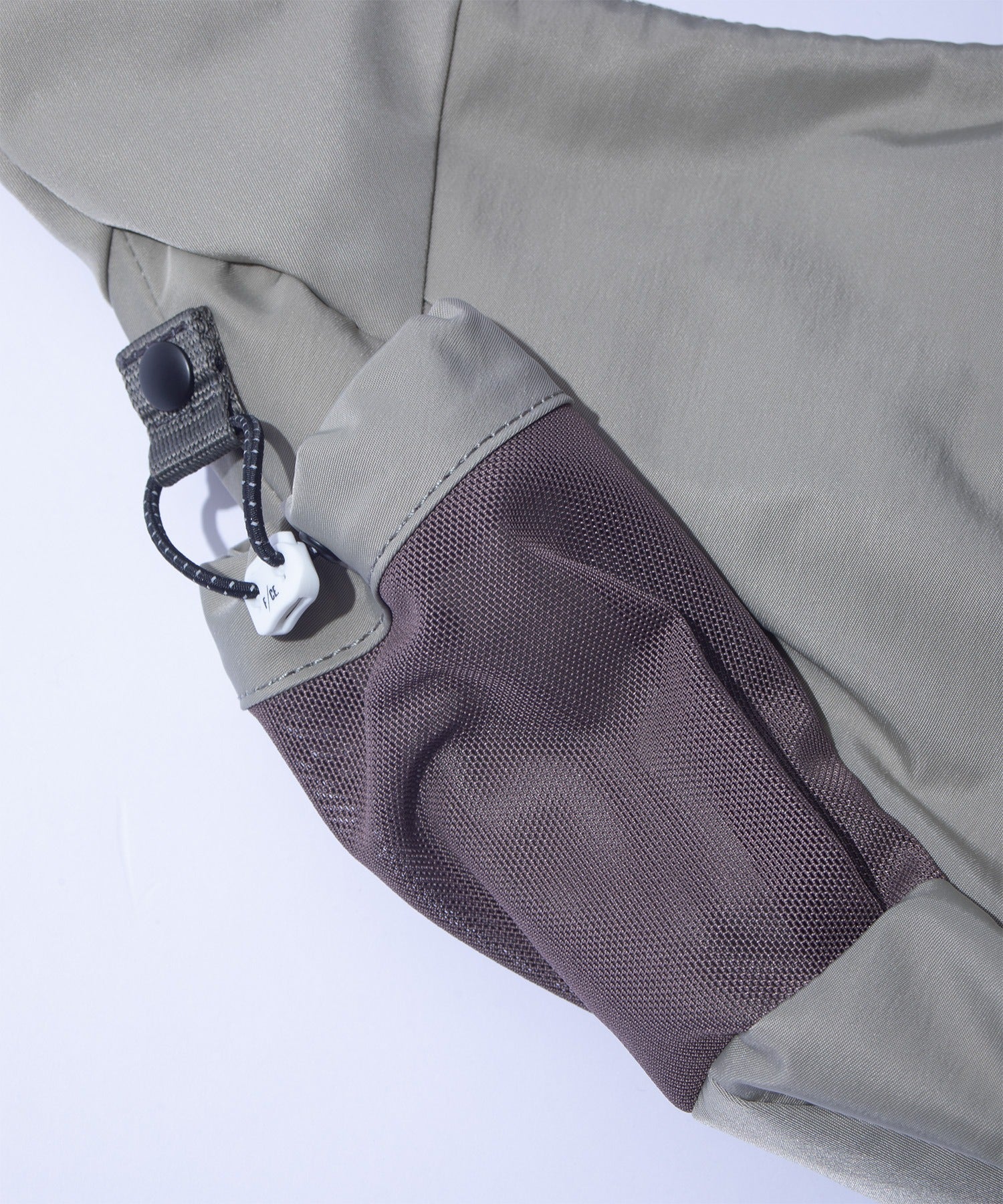 F/CE. / TEXTURED TWILL HORN MINI SHOULDER BAG 肩背包