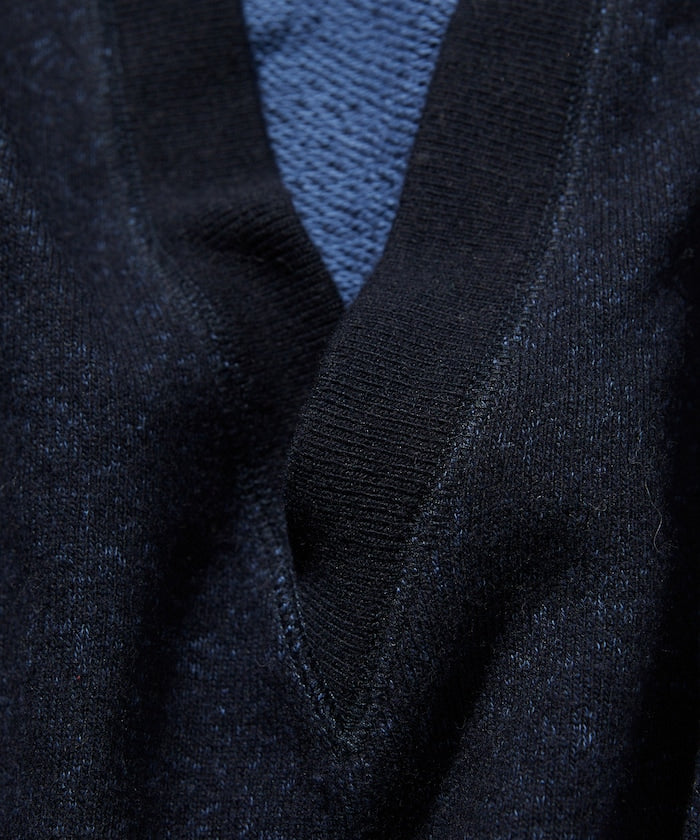 CAHLUMN Merino Wool+Cotton Loop Back V-neck Sweatshirt / 雙材質 V領衫