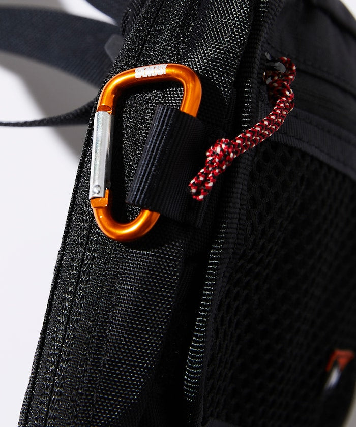 NANGA × SPEAKEASY MULTI POUCH / 側背包