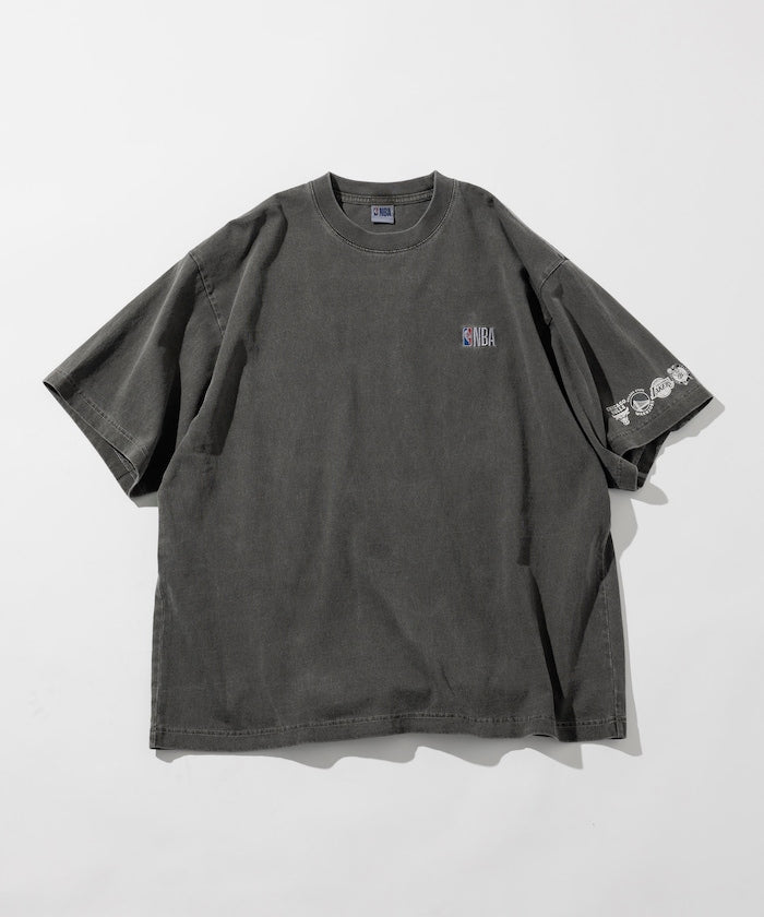 NBA 別注 / 球隊 LOGO 短袖T恤