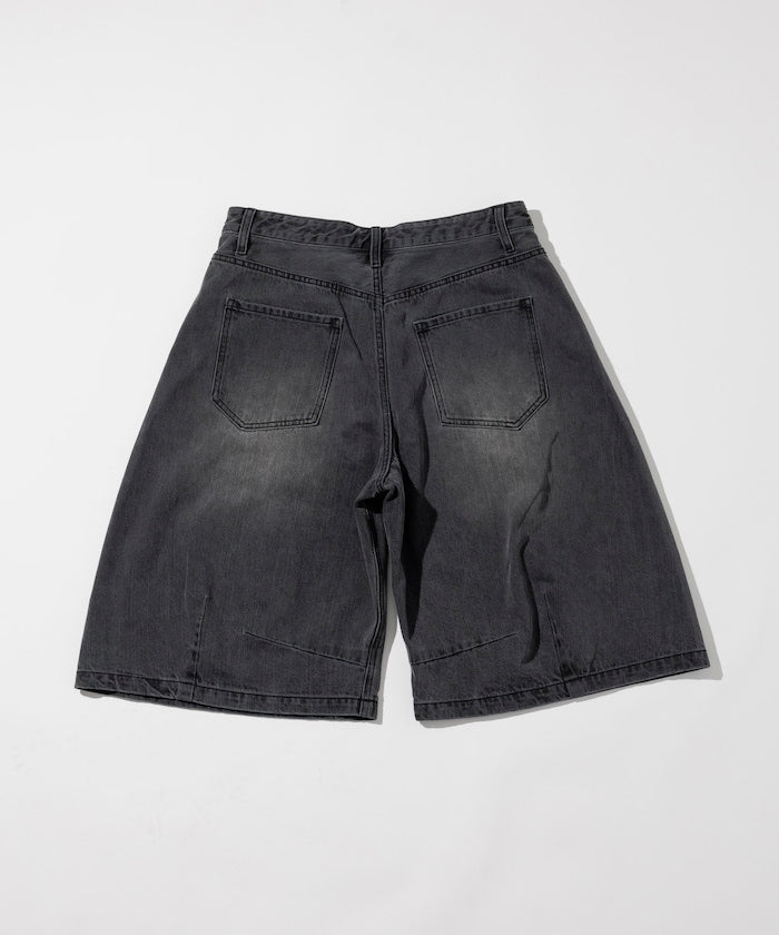 FREAK’S STORE / 寬版弧形 水洗 九分 牛仔短褲