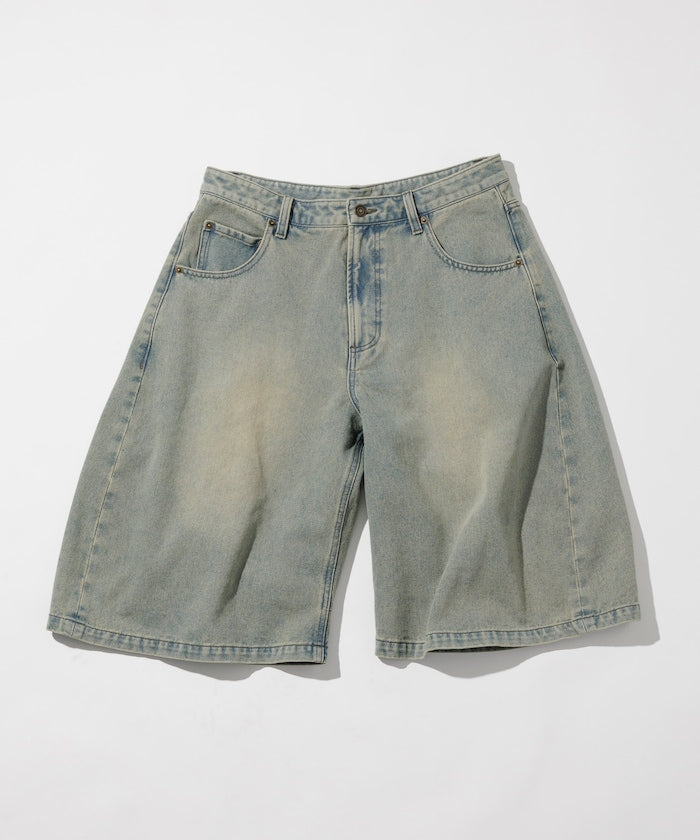 FREAK’S STORE / 寬版弧形 水洗 九分 牛仔短褲