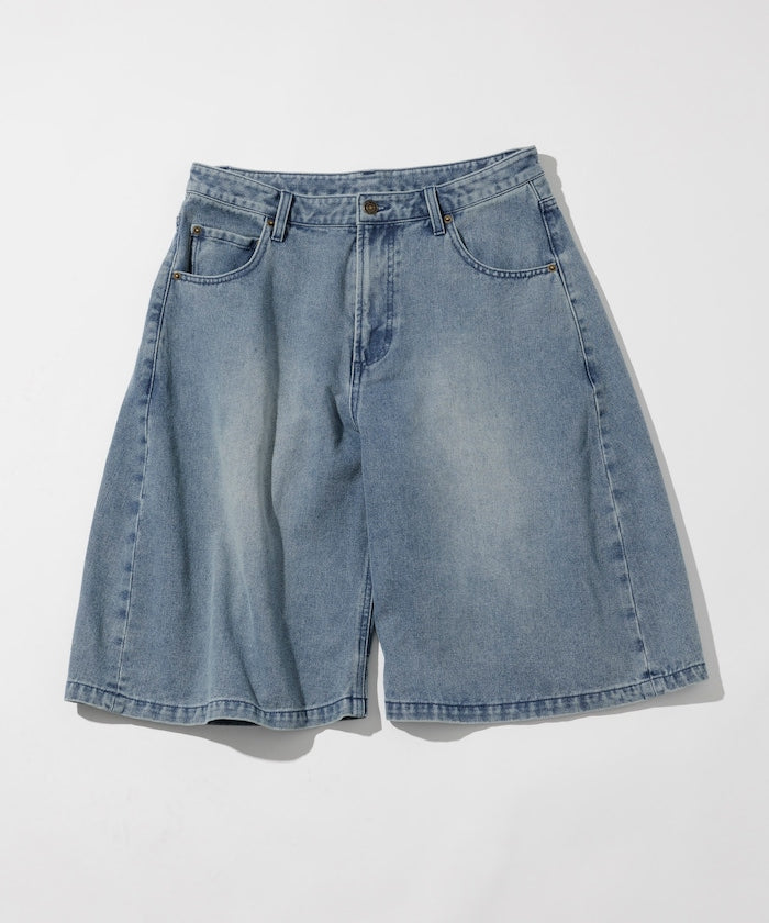 FREAK’S STORE / 寬版弧形 水洗 九分 牛仔短褲