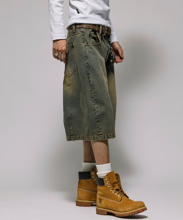 FREAK’S STORE / 寬版弧形 水洗 九分 牛仔短褲