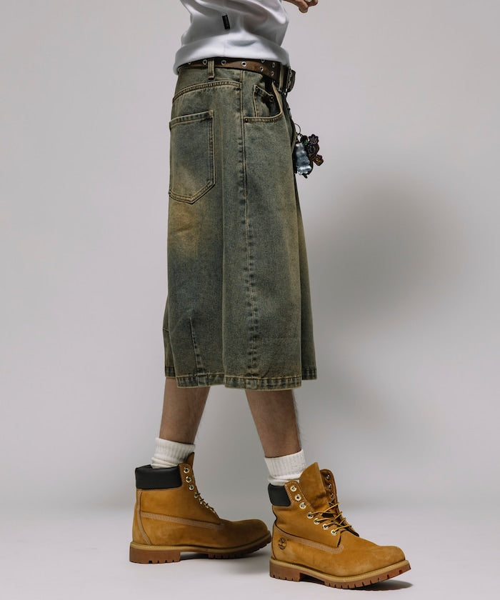 FREAK’S STORE / 寬版弧形 水洗 九分 牛仔短褲