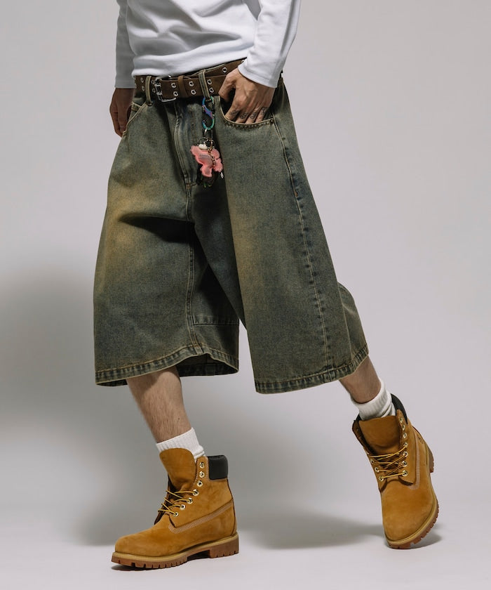 FREAK’S STORE / 寬版弧形 水洗 九分 牛仔短褲