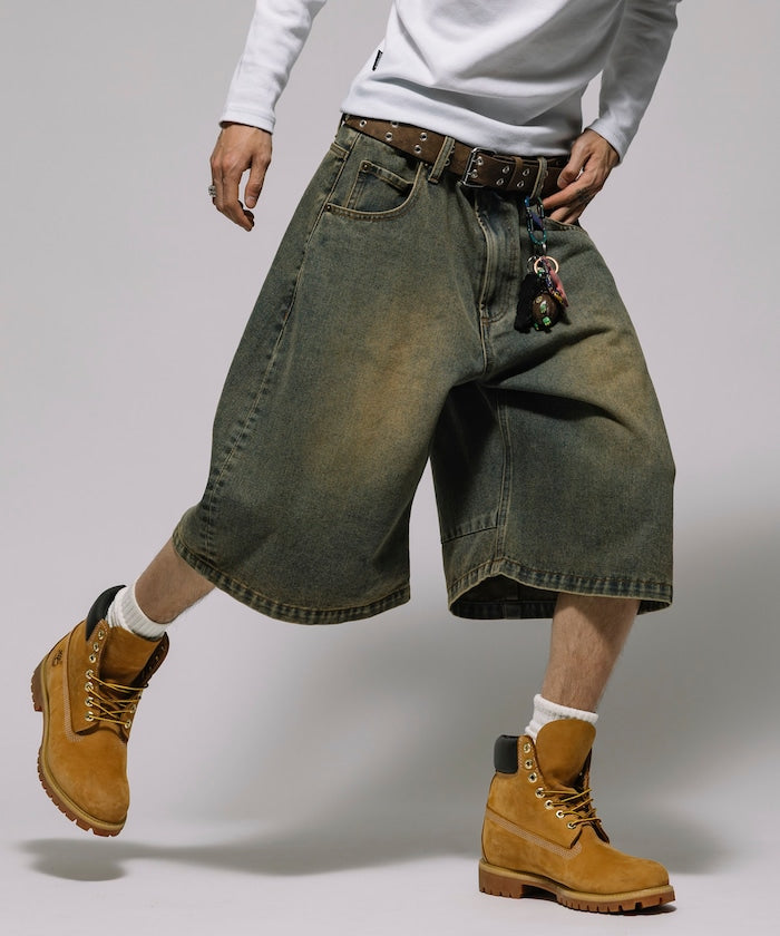 FREAK’S STORE / 寬版弧形 水洗 九分 牛仔短褲