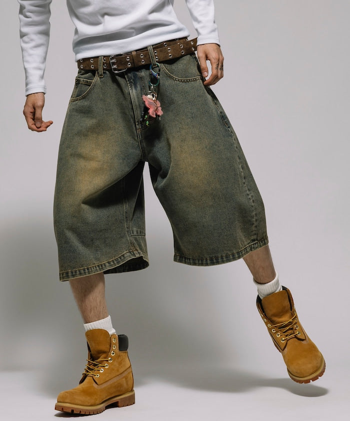 FREAK’S STORE / 寬版弧形 水洗 九分 牛仔短褲