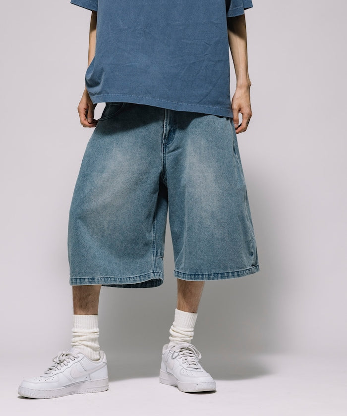 FREAK’S STORE / 寬版弧形 水洗 九分 牛仔短褲