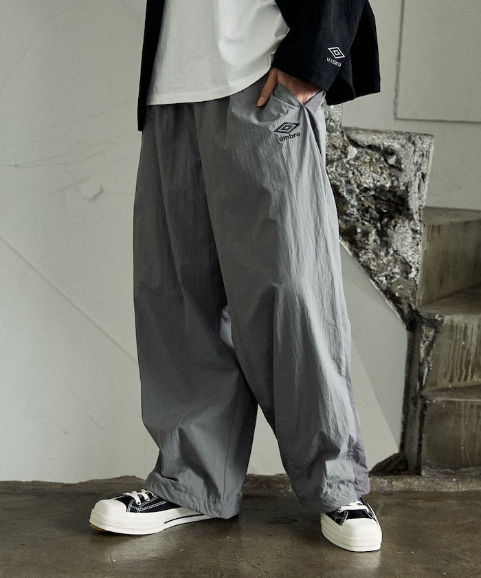 UMBRO / TECH NYLON PANTS 機能長褲
