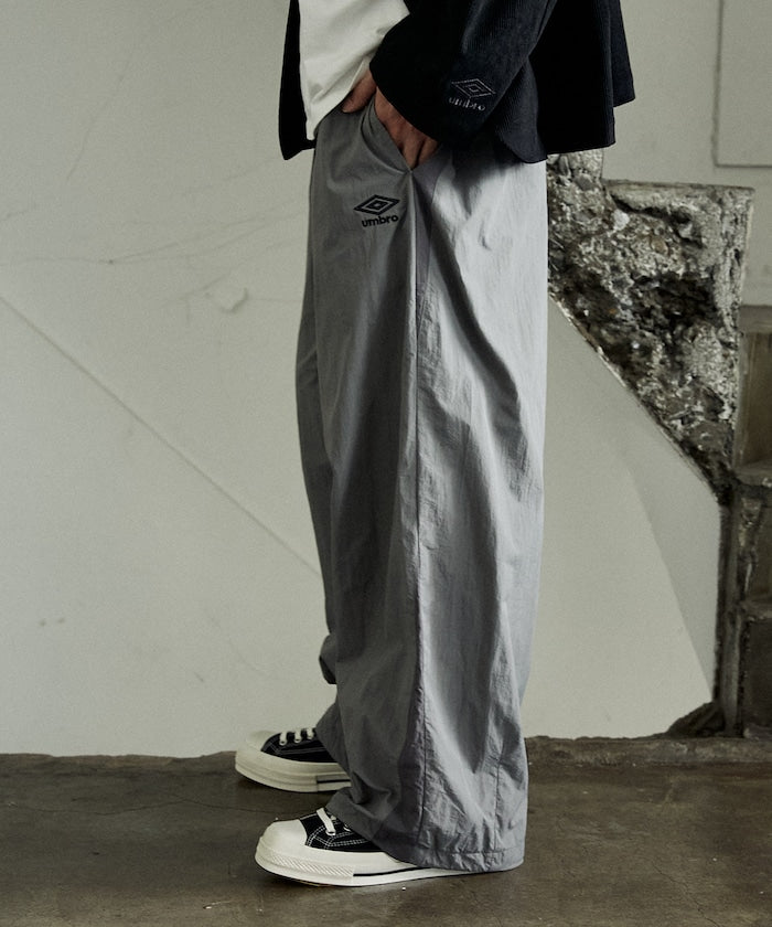 UMBRO / TECH NYLON PANTS 機能長褲