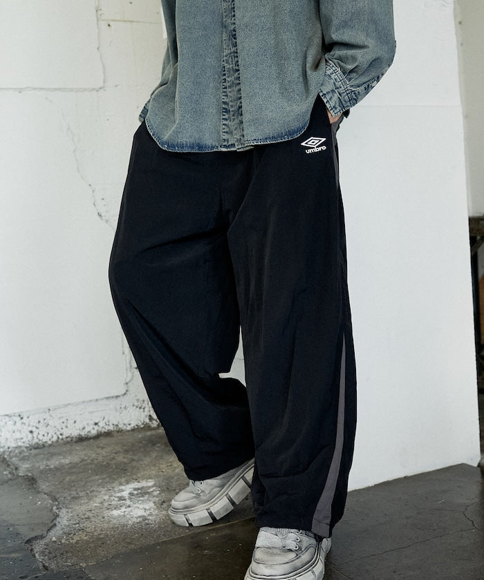 UMBRO / TECH NYLON PANTS 機能長褲