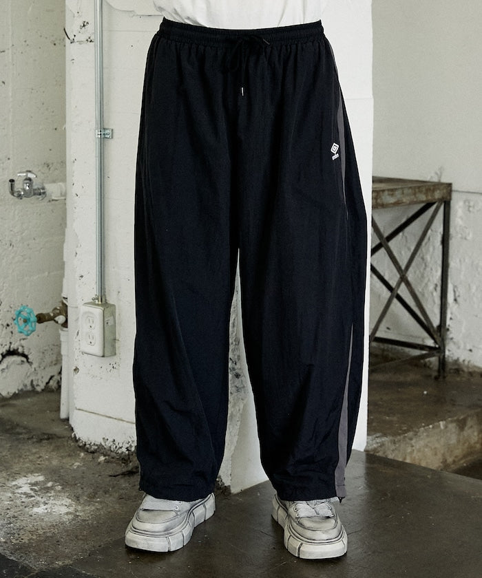 UMBRO / TECH NYLON PANTS 機能長褲