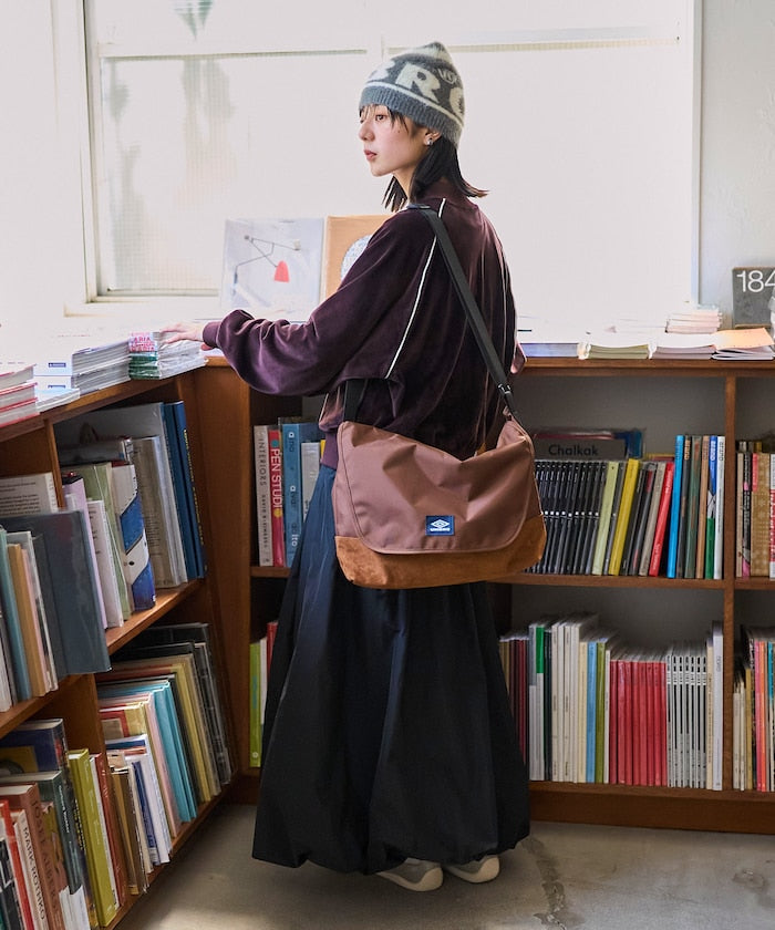 UMBRO / 別注 CLASSIC MESSENGER BAG 側背包