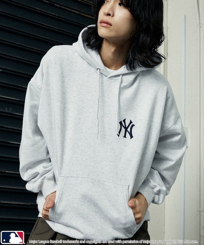 MLB X FREAK’S STORE / 刺繡圓領衫