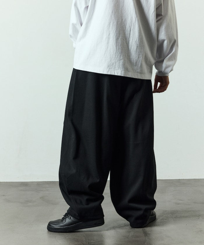 FREAK’S STORE / 寬版立體剪裁 棉褲