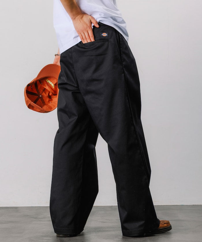 DICKIES x FREAK’S STORE / 交叉打摺工裝長褲