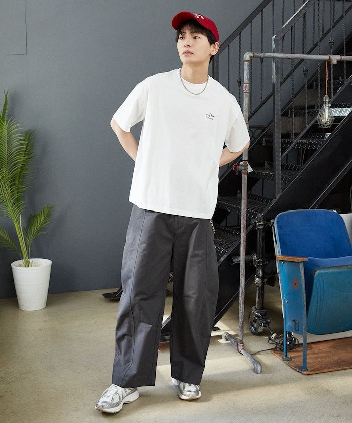 UMBRO / 吸水速乾 刺繡標誌 短袖T恤