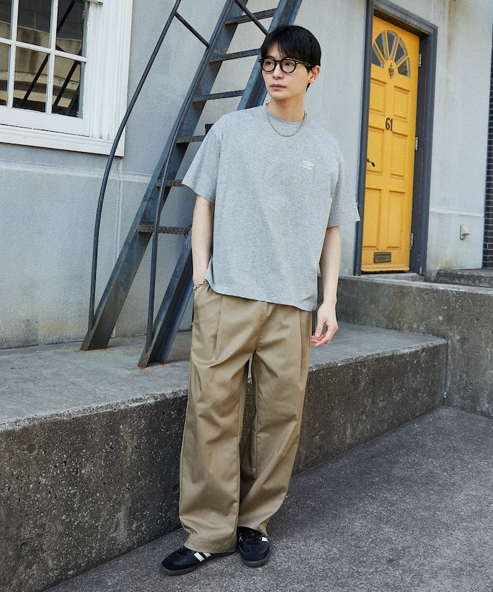 UMBRO / 吸水速乾 刺繡標誌 短袖T恤