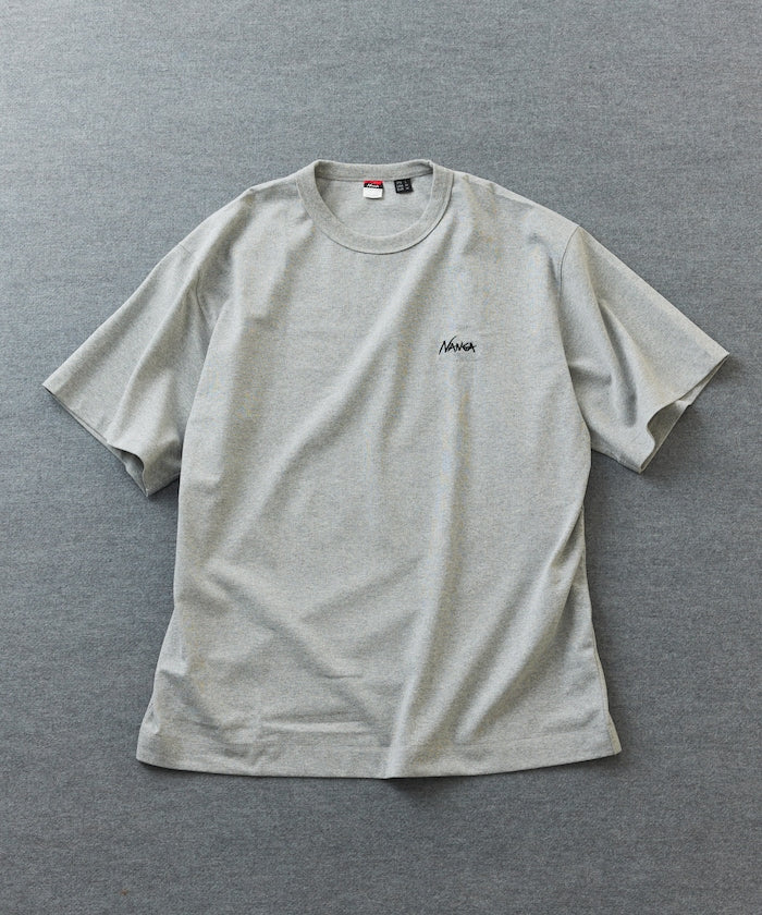 NANGA 別注 刺繍 ECO HYBRID LOGO TEE / 環保混紡刺繡標誌寬版T恤