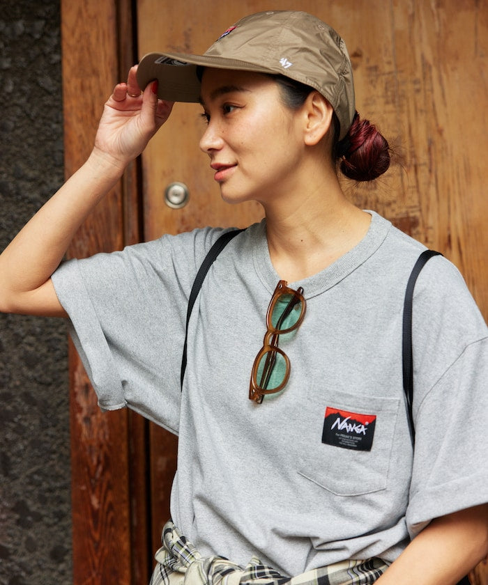 NANGA 別注 ECO HYBRID CONTOUR LOGO TEE / 等高線圖形口袋短袖 T 恤