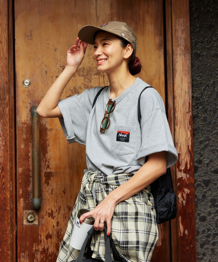 NANGA 別注 ECO HYBRID CONTOUR LOGO TEE / 等高線圖形口袋短袖 T 恤