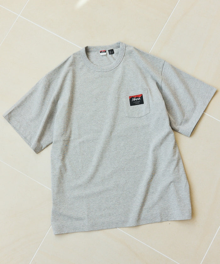 NANGA 別注 ECO HYBRID CONTOUR LOGO TEE / 等高線圖形口袋短袖 T 恤