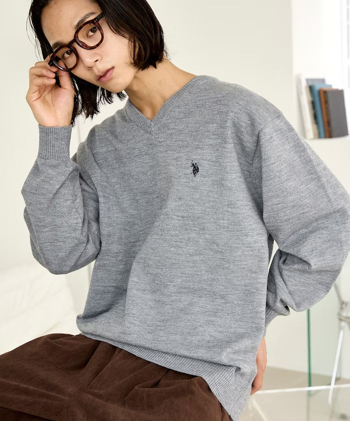 U.S. POLO ASSN. × PUBLUX / 刺繡V領針織衫(日本聯名限定)