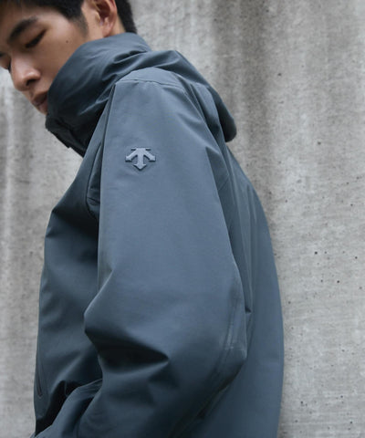 Descente × URBAN RESEARCH / CREAS 硬殼防水外套（日本聯名限定）