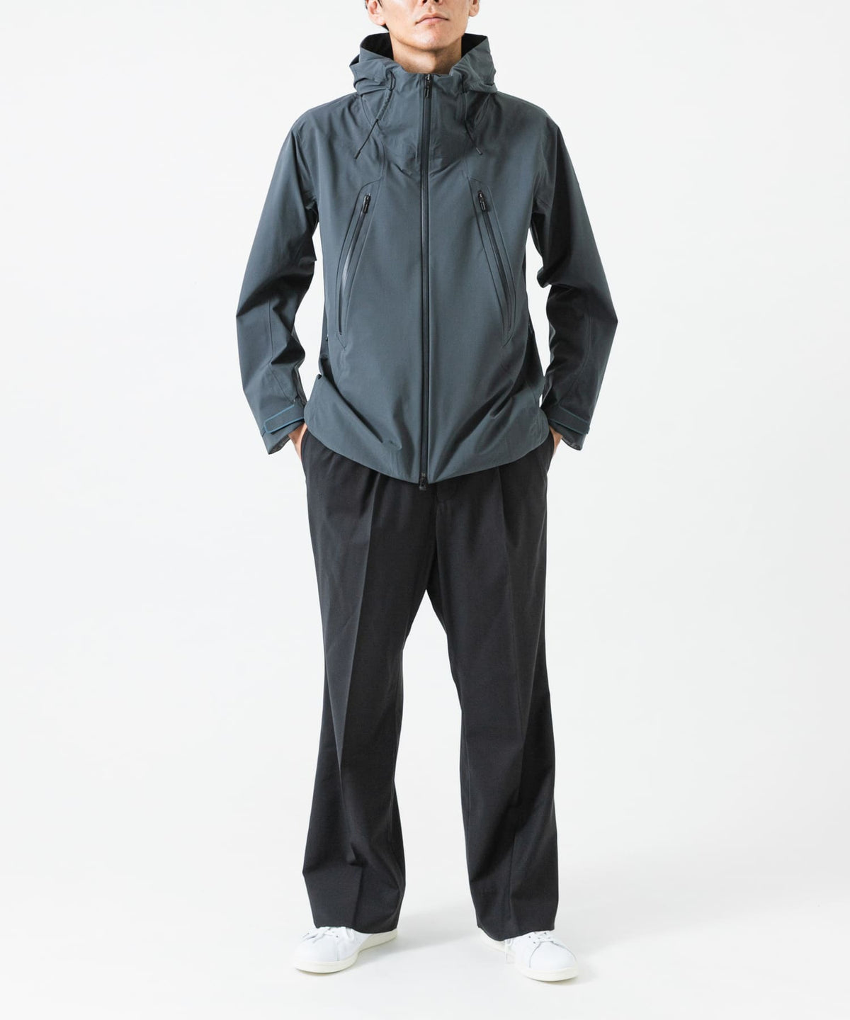 Descente × URBAN RESEARCH / CREAS 硬殼防水外套（日本聯名限定）