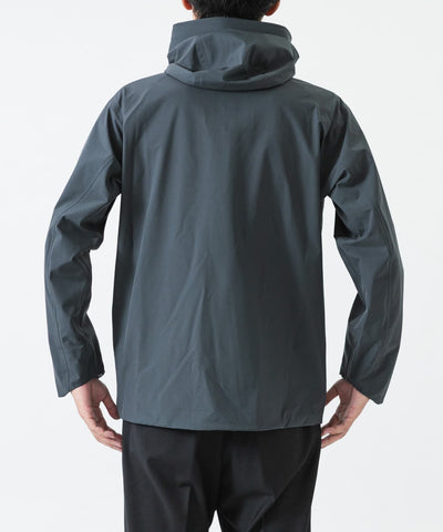 Descente × URBAN RESEARCH / CREAS 硬殼防水外套（日本聯名限定）