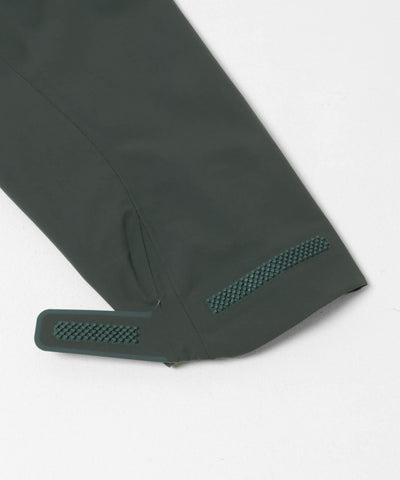Descente × URBAN RESEARCH / CREAS 硬殼防水外套（日本聯名限定）
