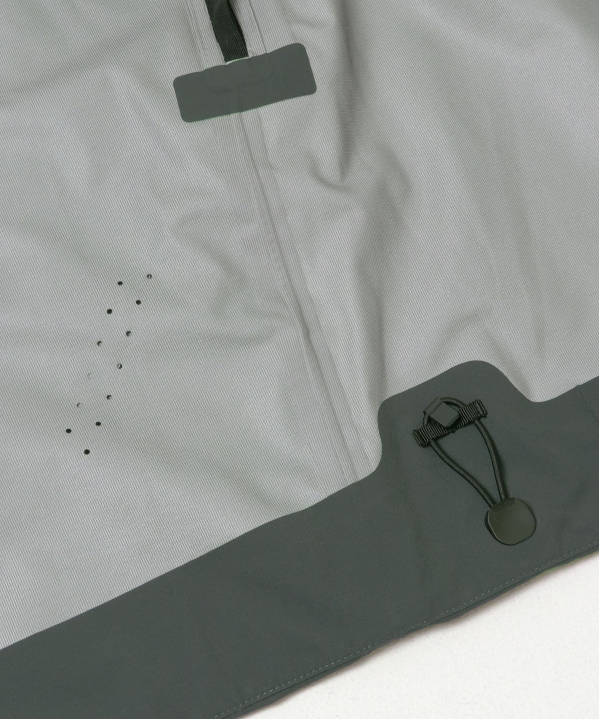 Descente × URBAN RESEARCH / CREAS 硬殼防水外套（日本聯名限定）
