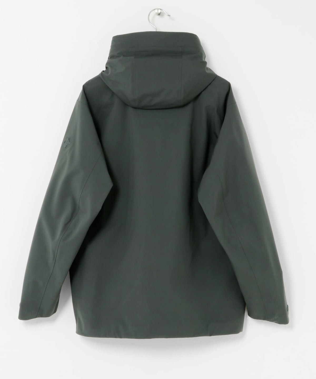 Descente × URBAN RESEARCH / CREAS 硬殼防水外套（日本聯名限定）