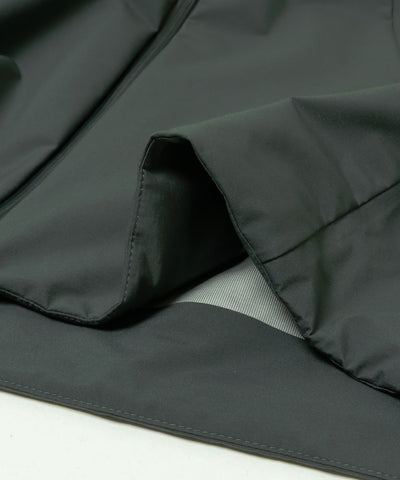 Descente × URBAN RESEARCH / CREAS 硬殼防水外套（日本聯名限定）