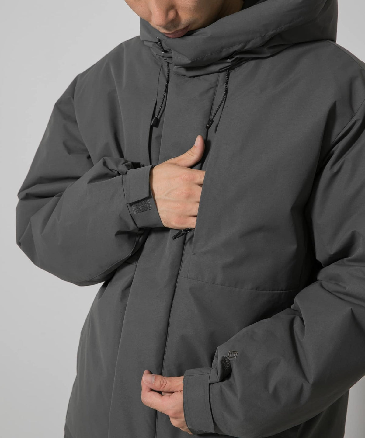 Mizuno × EKAL / GORE-TEX WINDSTOPPER 羽絨外套（日本聯名限定）