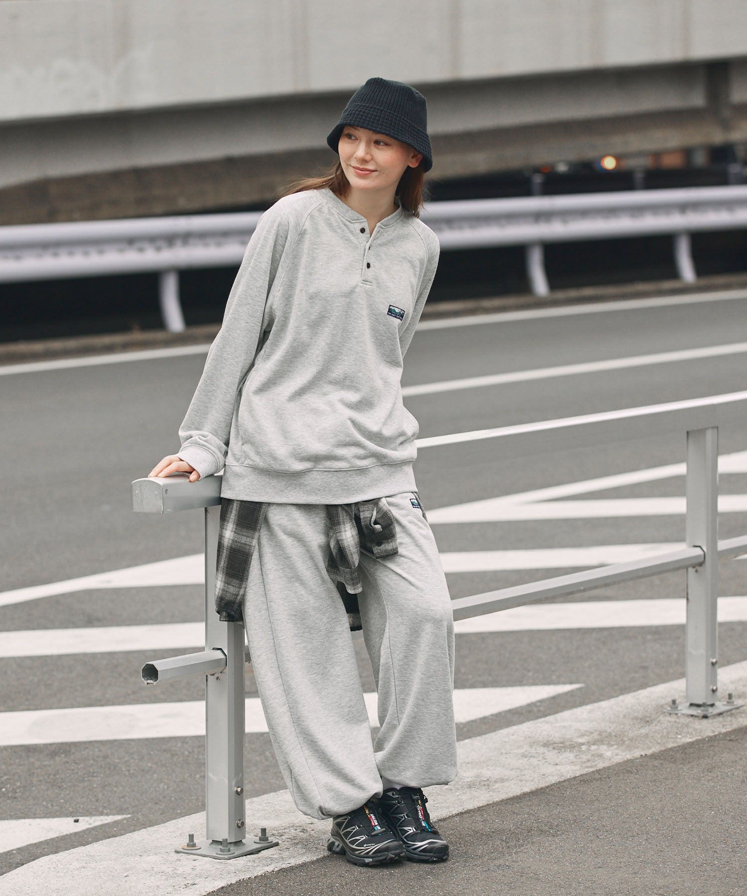 THE CRAFT CREW PRODUCTS / 11oz 厚磅亨利領領衫