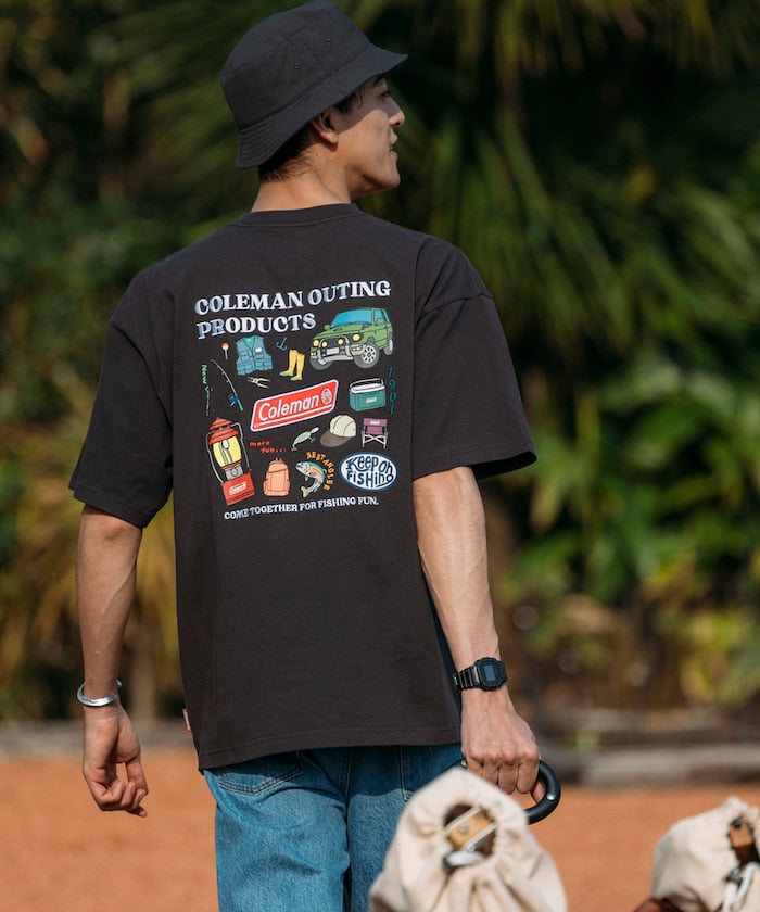 Coleman × FREAK'S STORE Fishing Goods / 背後插畫 短袖T恤
