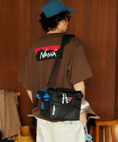 NANGA x FREAK'S STORE / 機能調節下擺 neo-PRO 背印短袖T恤