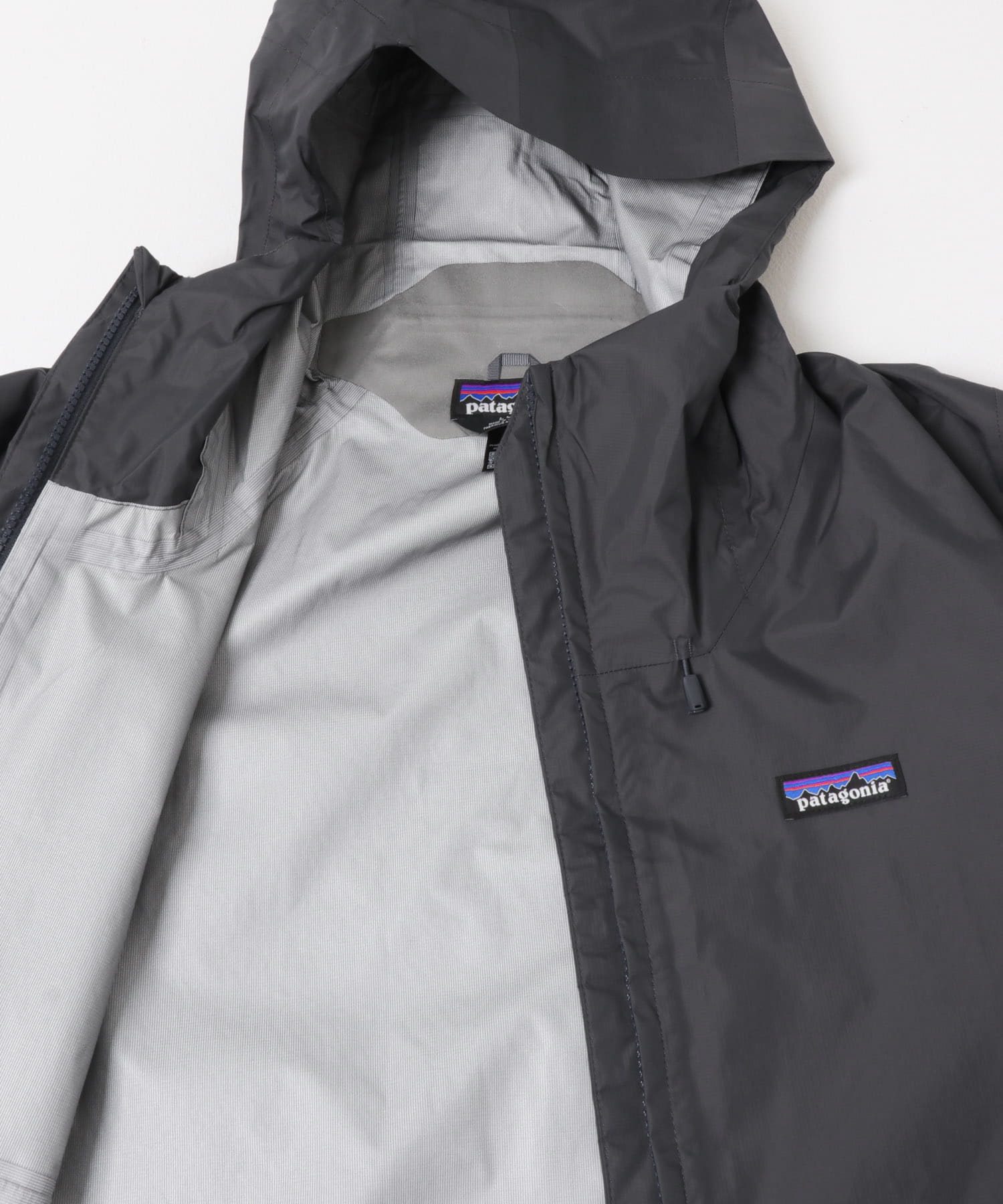 Patagonia　TORRENTSHELL 3L RAIN JACKET / 輕量三層防水機能外套