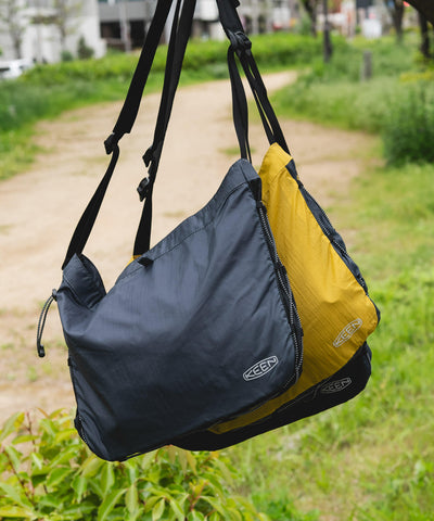 KEEN×DOORS　NYLON SHELL SHOULDER / 別注輕量尼龍機能斜背包