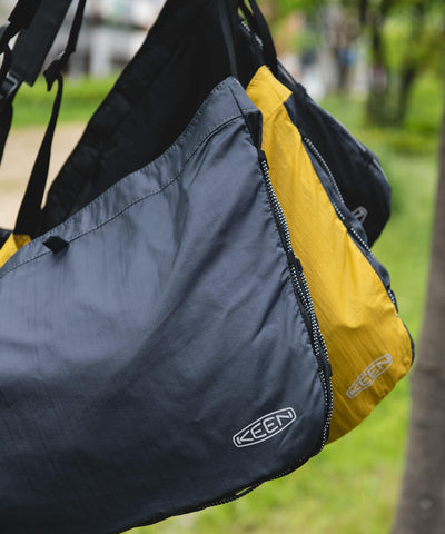KEEN×DOORS　NYLON SHELL SHOULDER / 別注輕量尼龍機能斜背包