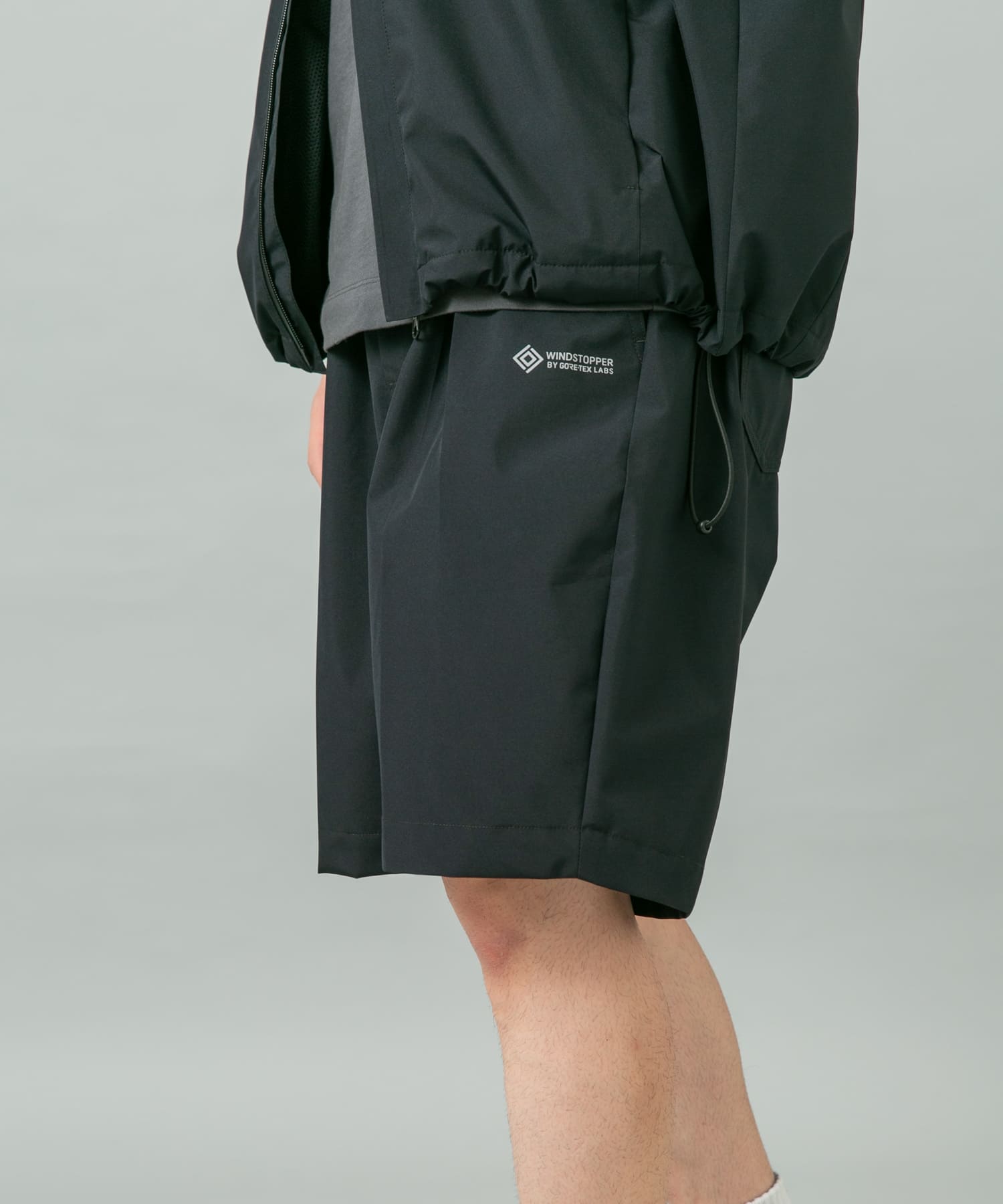 +phenix WINDSTOPPER / 機能打褶短褲