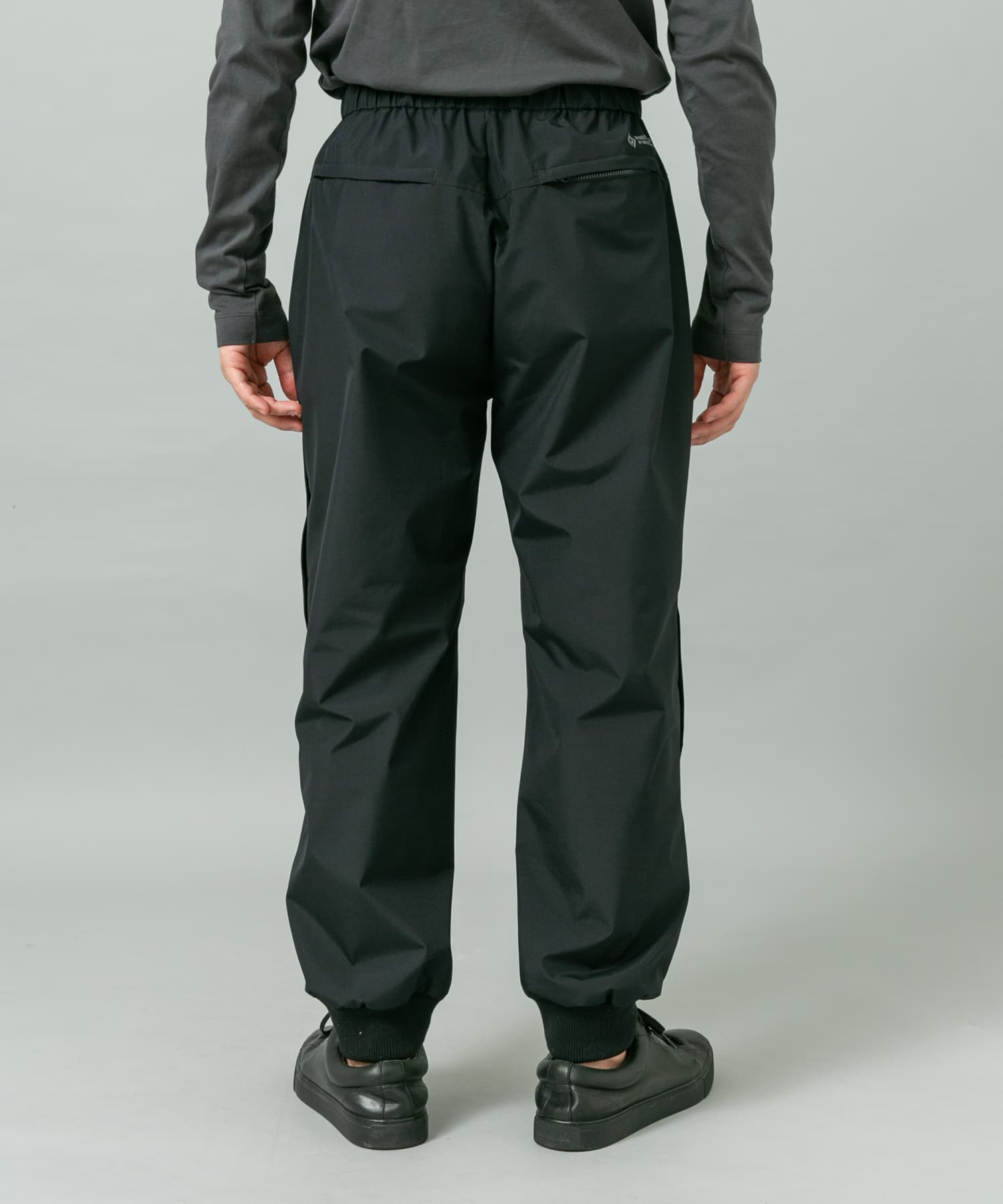 +phenix WINDSTOPPER by GORE-TEX LABS 機能防風束口長褲