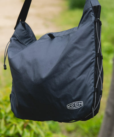 KEEN×DOORS　NYLON SHELL SHOULDER / 別注輕量尼龍機能斜背包